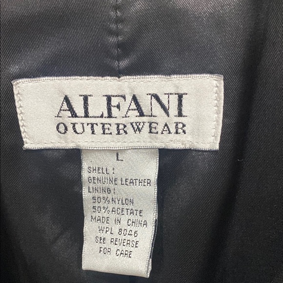 Alfani ladies Black leather Jacket. Full front zip Size Large - Picture 3 of 5